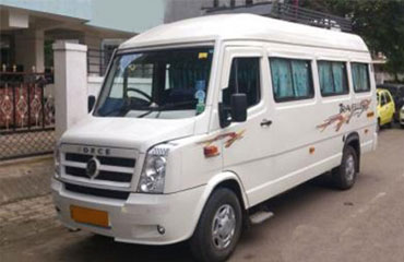 17 Seater Tempo Traveller Hire in Hamirpur