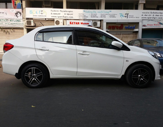 Honda Amaze Taxi in Hamirpur